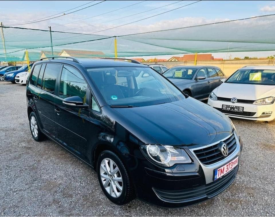 Vand VW Touran 7 Locuri