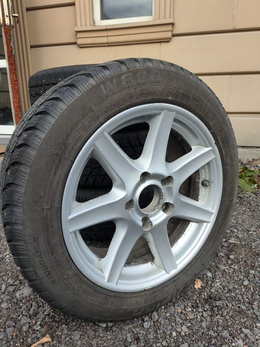 Продам зимнюю резину на дисках 16 размер