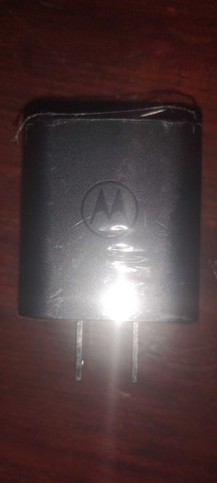 Зарядно Моторола за американски стандарт