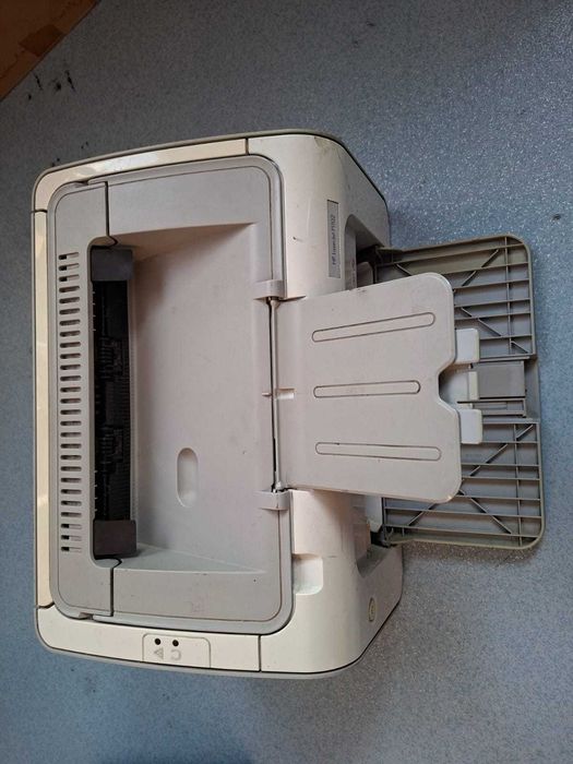 Продам Принтер HP1102