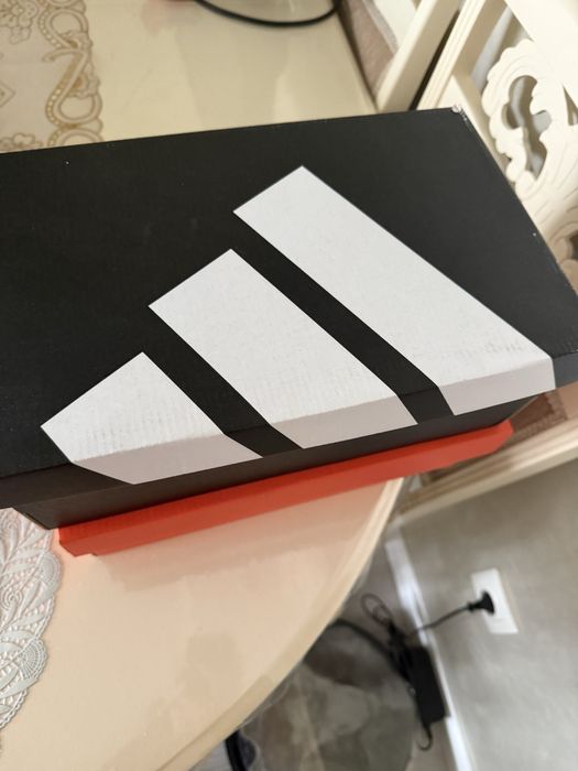 Оригинал сороконожки Адидас