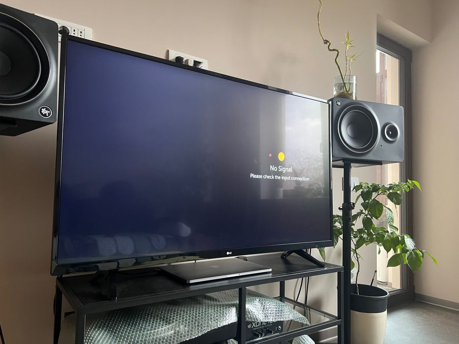 Televizor LED Smart LG, 123 cm, 49UJ620V, 4K Ultra HD, Clasa A+