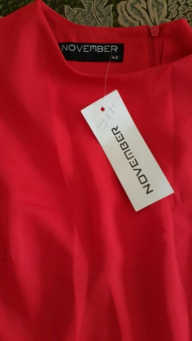 Женское платье новое