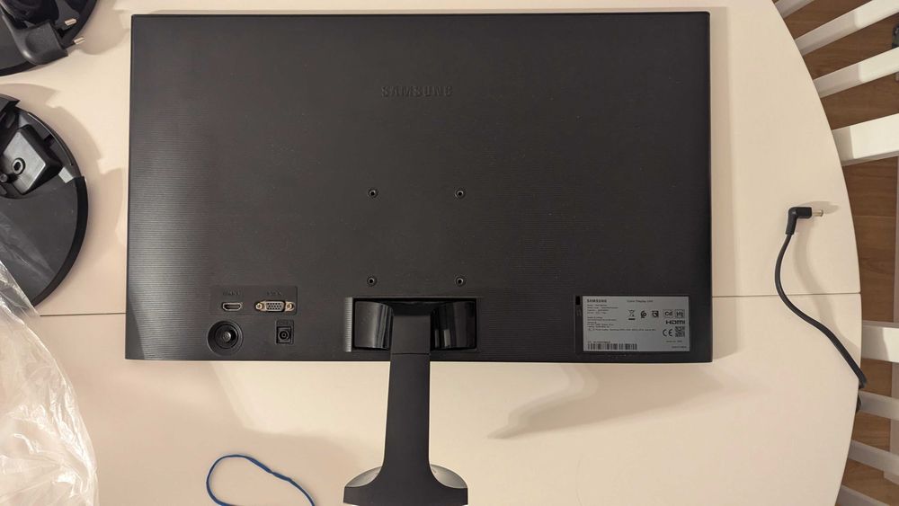 Monitor LED TN Samsung S22F350FHU, FULL HD, negru, 60 Hz, 23.5"