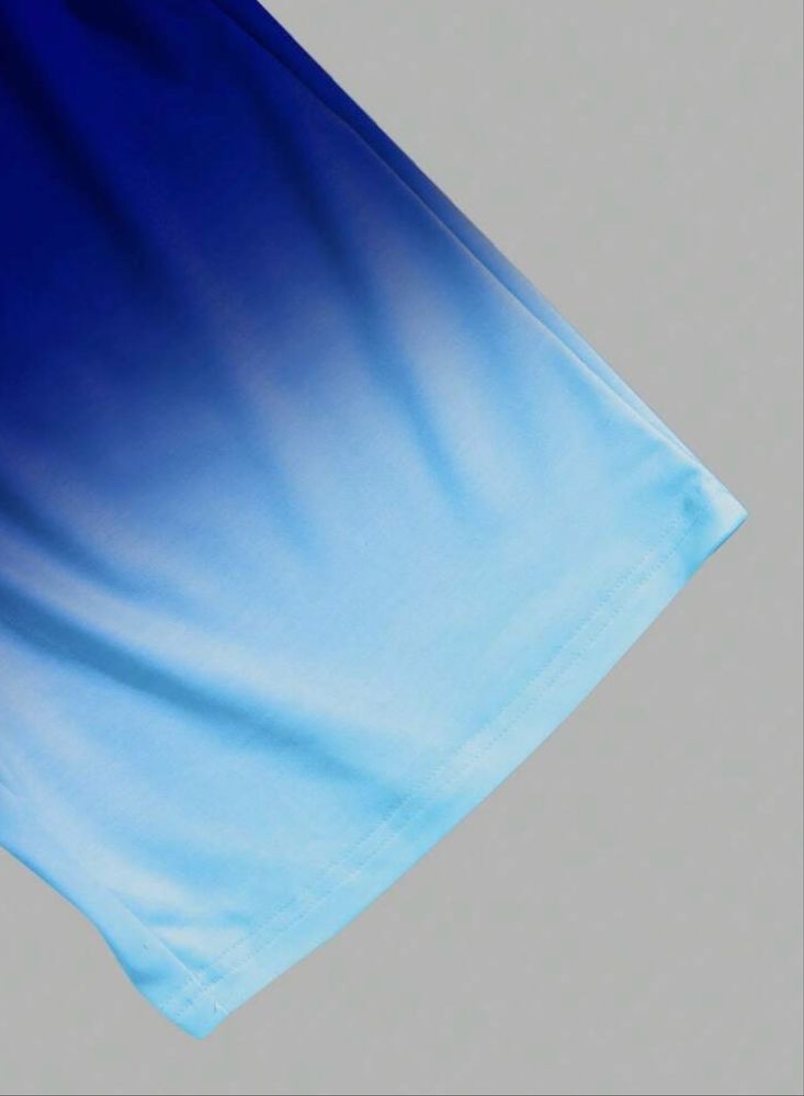 Set vară bărbați tricou şi pantaloni scurți degrade albastru