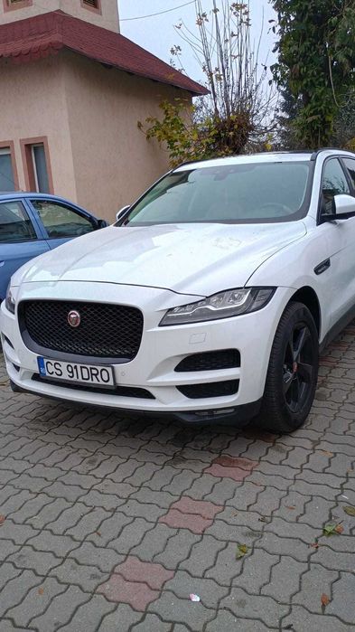 Jaguar F Pace 2017