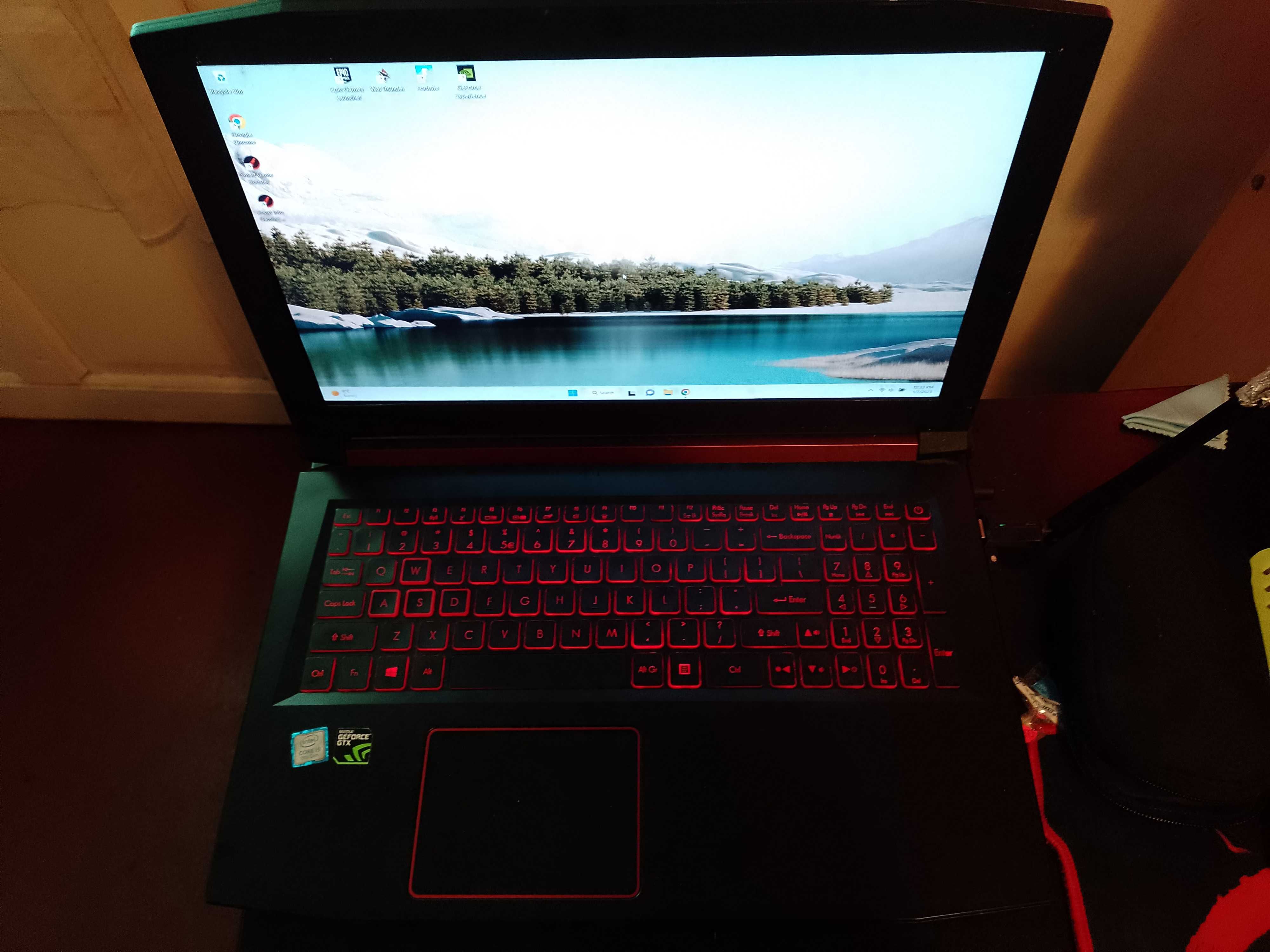 acer nitro5  video4g ssd500g gen8 16 g ram