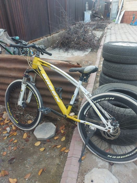 Продам 2 два  велосипед буу