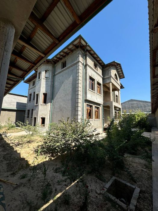 ПРОДАЕТСЯ ДОМ (ЮНУСАБАД) Зенид, рядом с американским посольством.