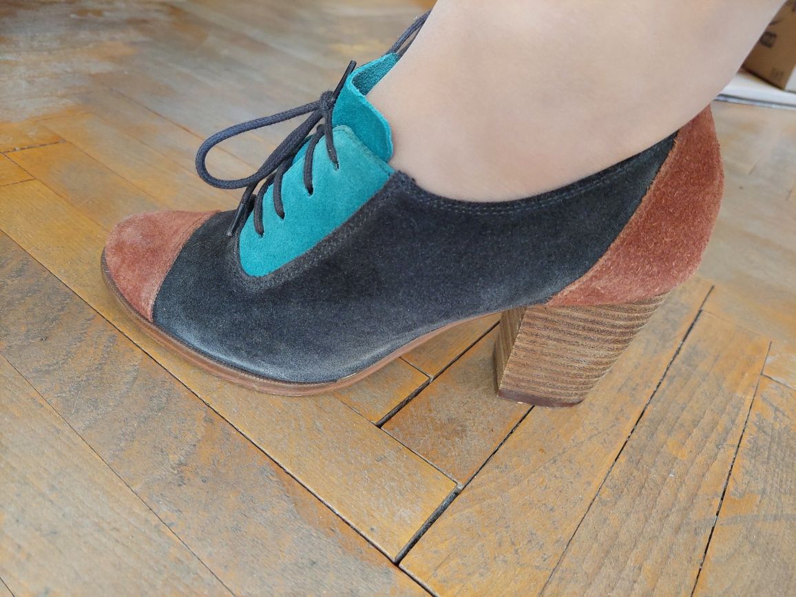 Дамски обувки с връзки Bershka 39