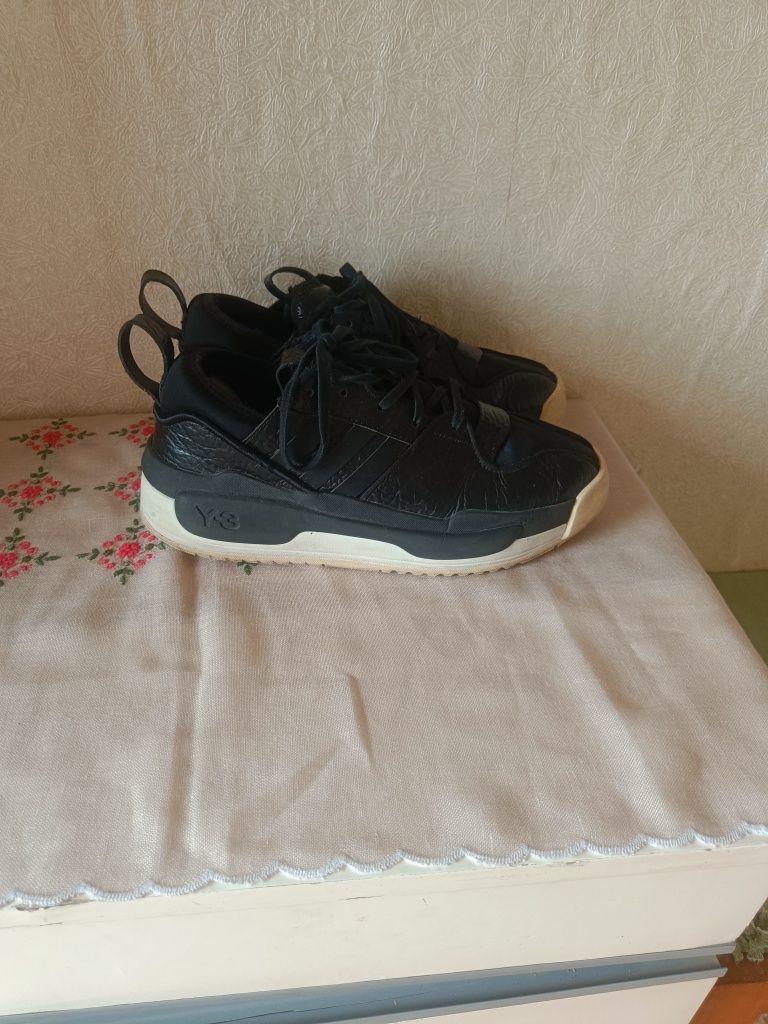 Y-3 Yamamoto Rivalry