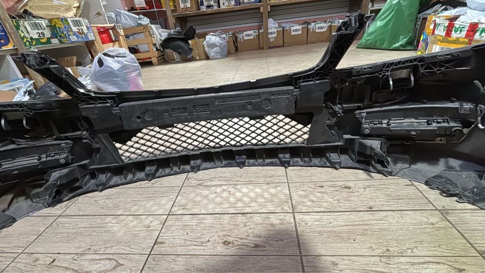 Бампер очень срочно продам