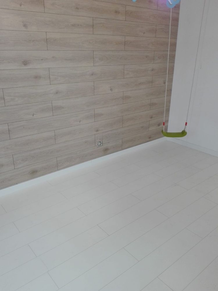 Montaj parchet laminat plinta mdf, spc vinil herringbone experienta