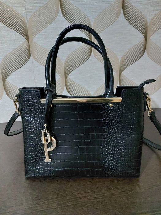 Продам новую сумку d.patrici