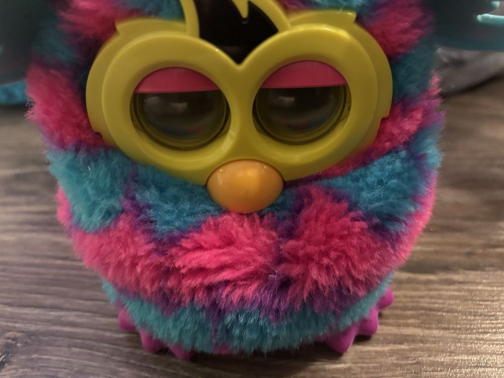 Furby boom Hasbro