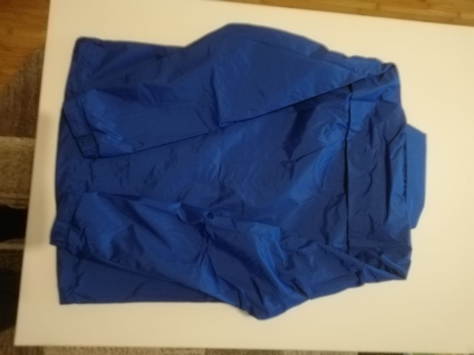 Geaca macron antivânt și ploaie