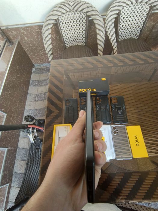 Poco f5 12/256 Snapdragon 7+ gen 2