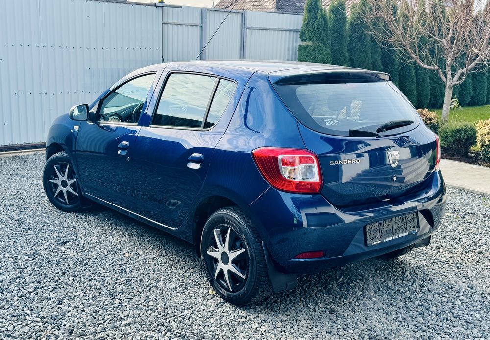 Dacia Sandero cu 70000 mii km reali.An 2015 0,9 benzina cu turbo 90ps.