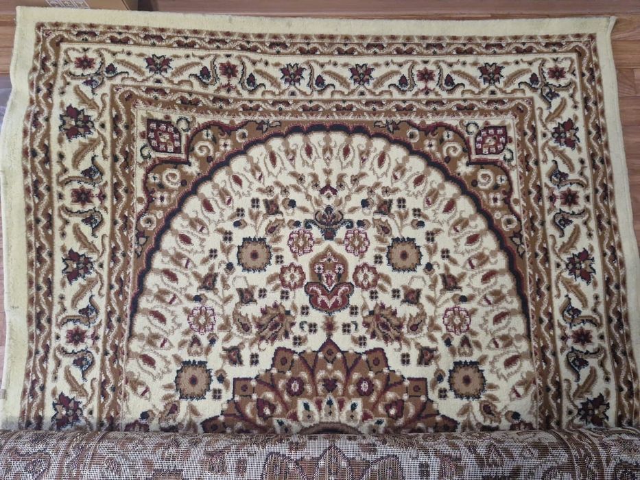 Продам 2 ковра в зал и спальню