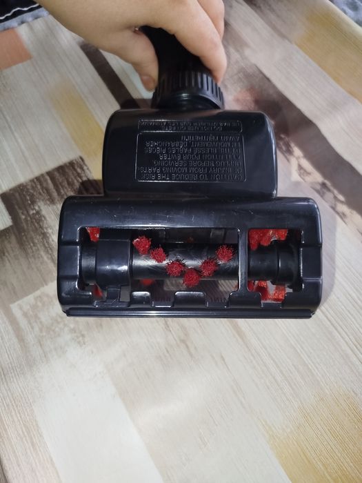 Турбо четка за прахосмукачка ровента.