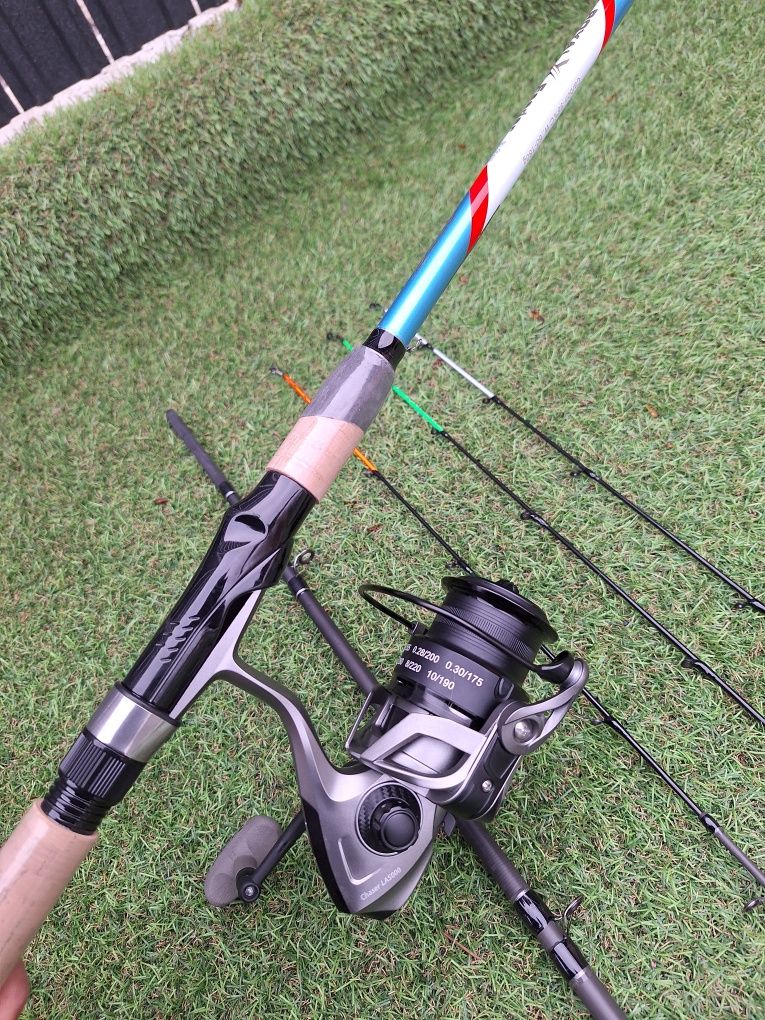 Set 2 lansete Pro FL Royal Feeder 3.9m  plus 2 New Pro Fl LA 5000