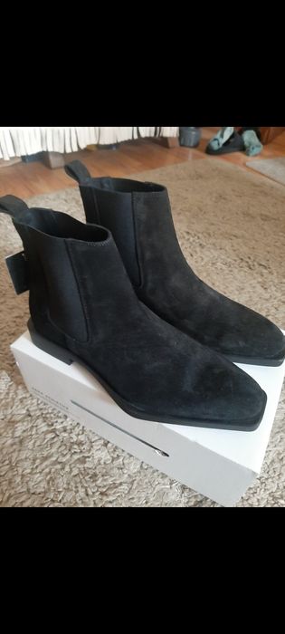 Ghete Zara model Lous Vuitton 40,piele intoarsa