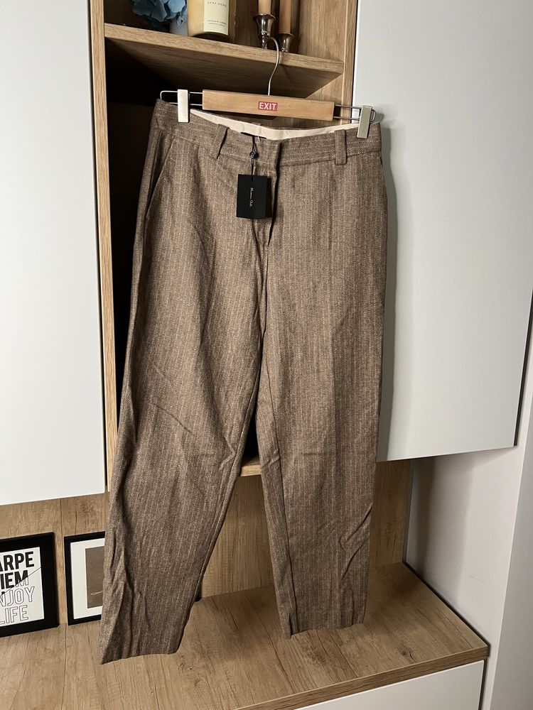 Pantaloni massimo dutti marimea 38 33% Lana