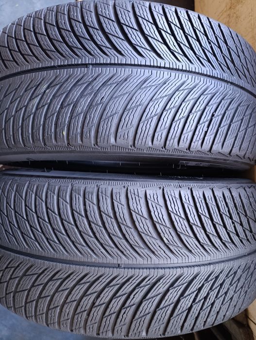 Anvelope de iarnă 245 45 19 Michelin dot 2023