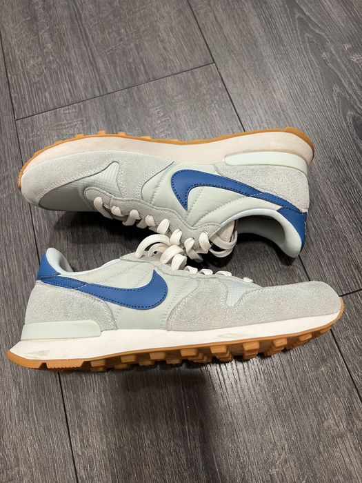 Nike Internationalist