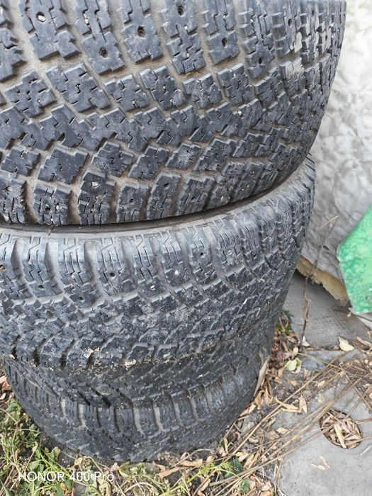 Продам шины зимние