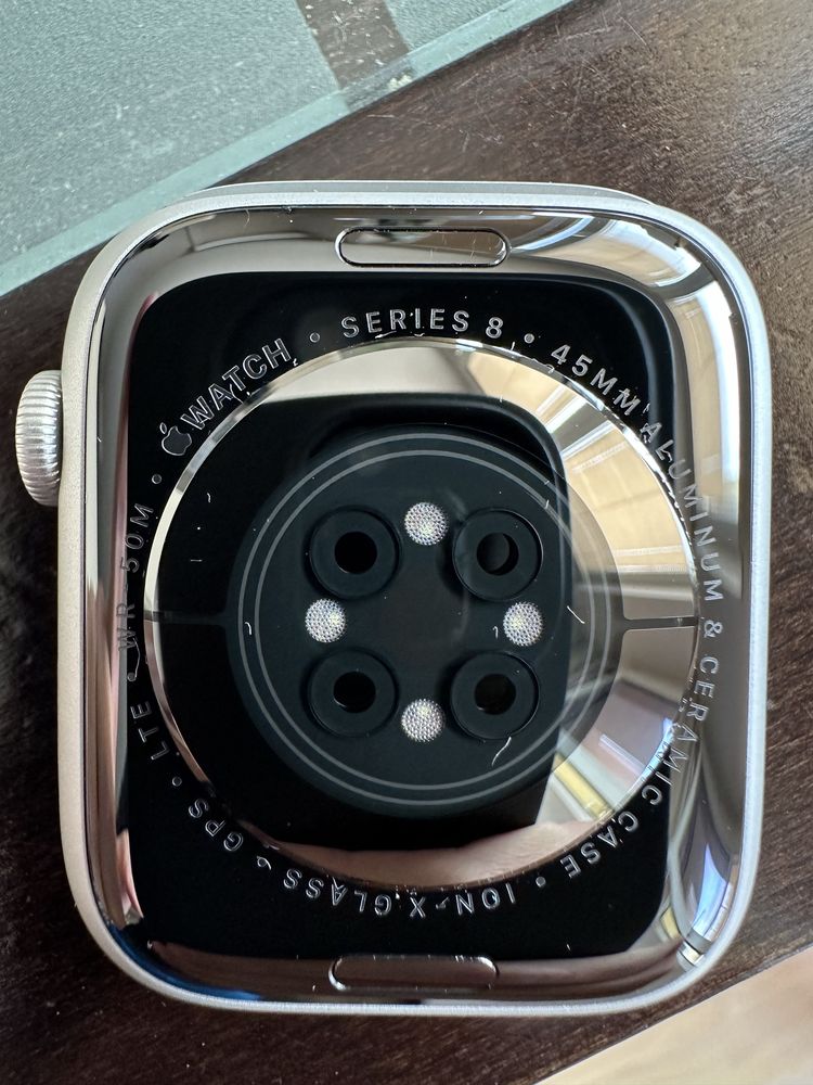 Apple Watch Series 8 45mm LTE