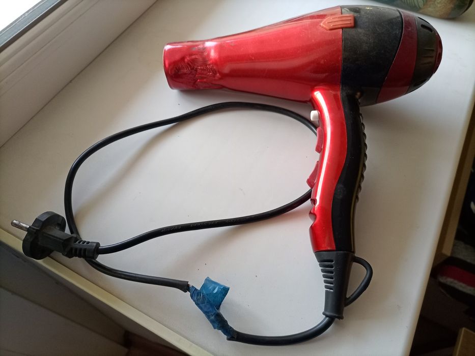 Фен для волос продам