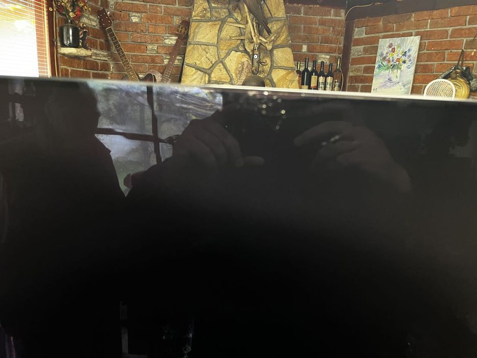 Телевизор Samsung S90C 55 инча - счупен екран, за части