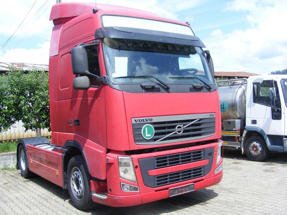 Dezmembrez cap tractor Volvo FH EEV piese dezmembrari
