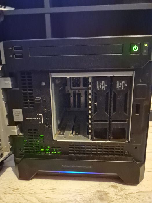 HP ProLiant MicroServer Gen8