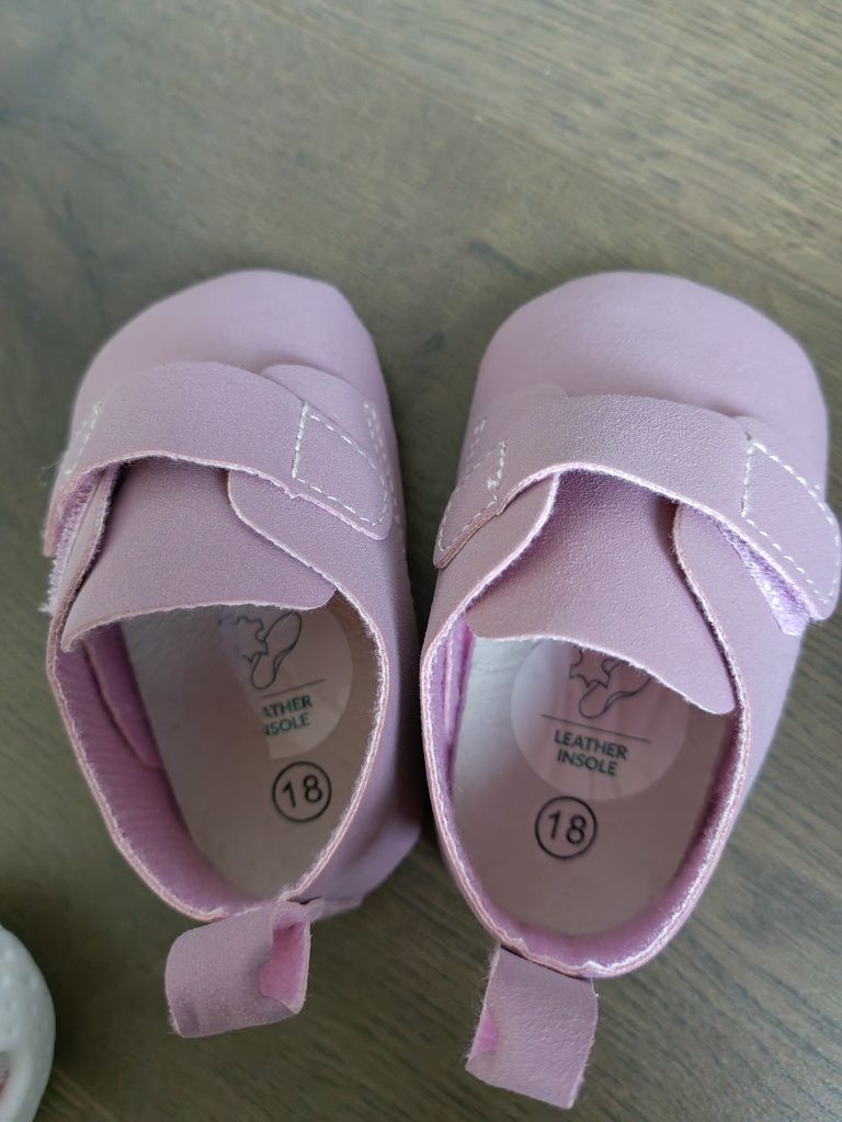 Бебешки обувки с кожена стелка