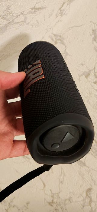 JBL Flip 6 черен с 1г. гаранция
