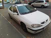Vând Megane 1.4 benzina an 2000