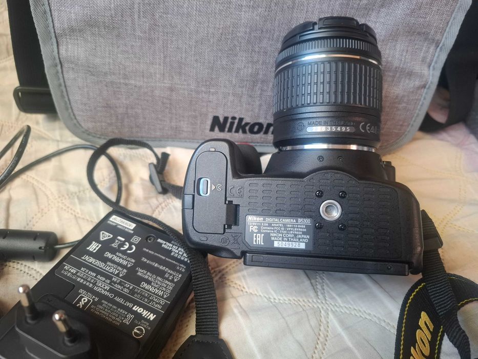 Фотоапарат Nikon D5300