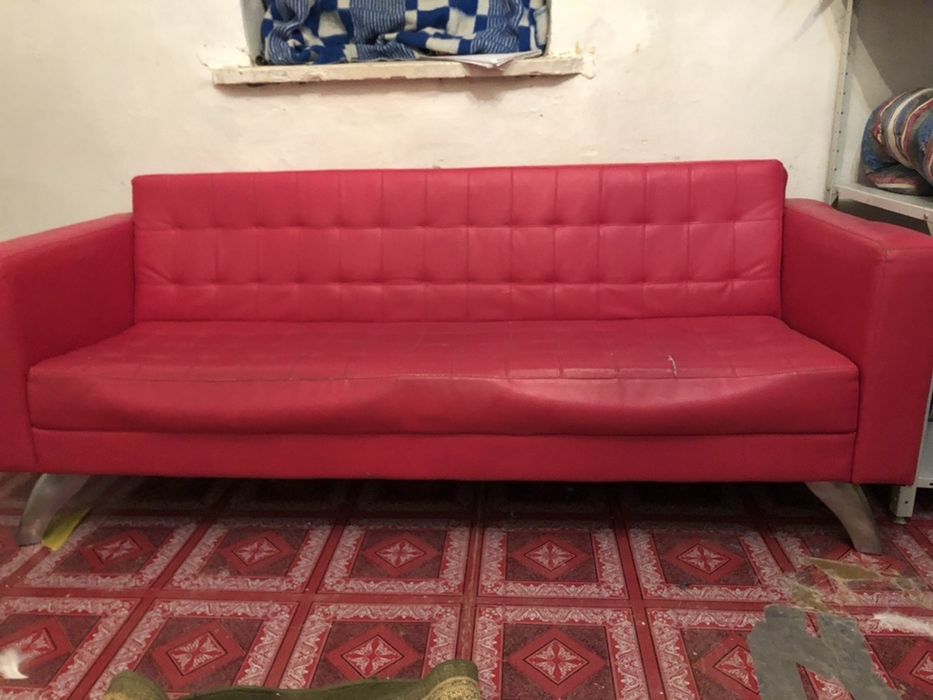 Кожанный диван