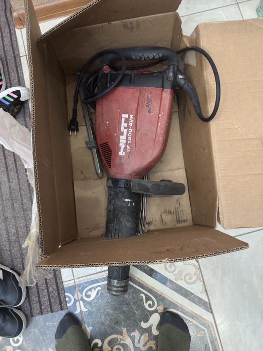 Перфоратор Hilti TE 1500 AVR
