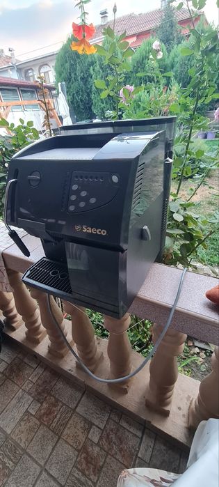 Saeco  кафе машина