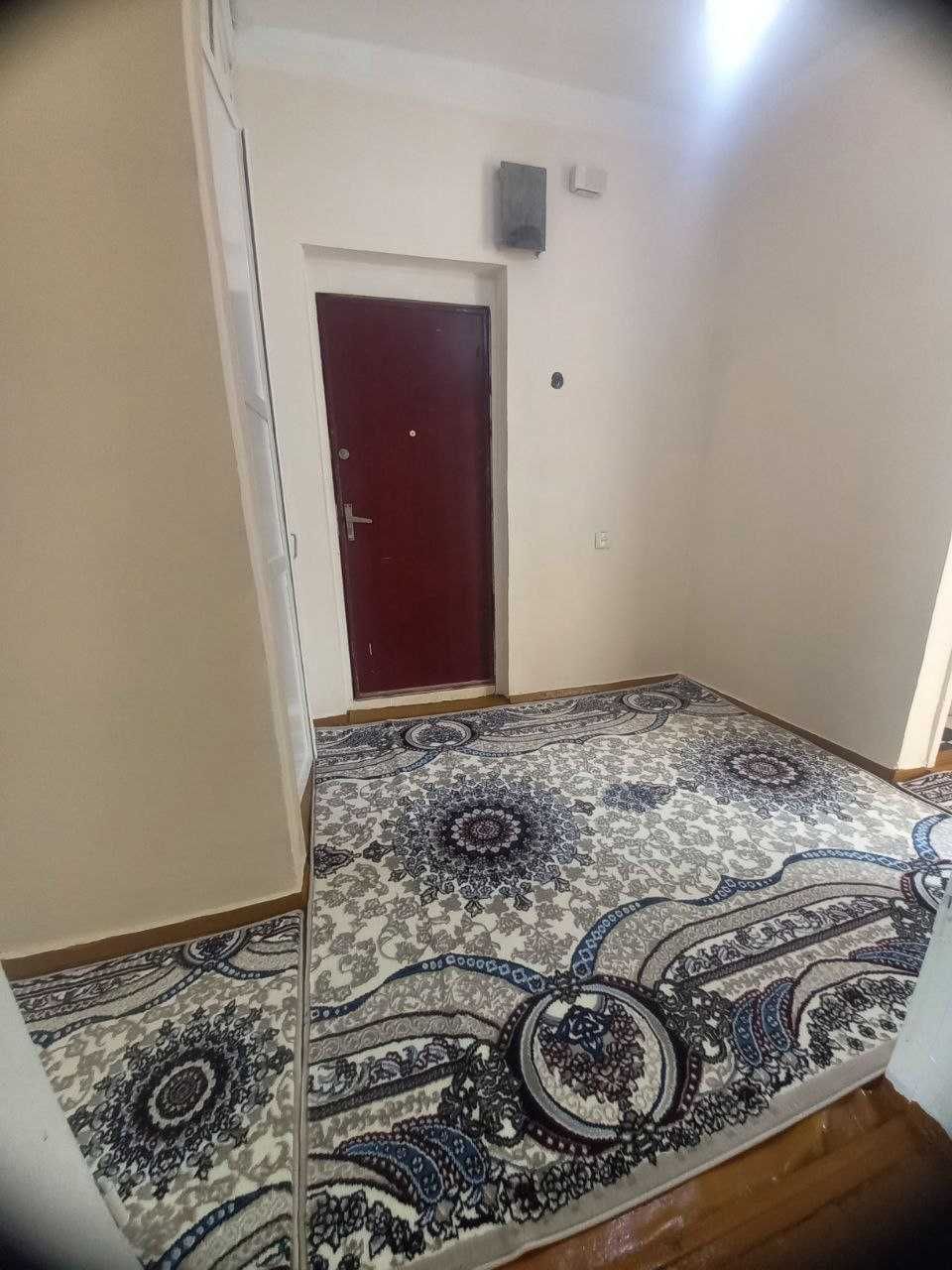 2х комнатная квартира в кирпичном доме, 77-серия на районе Мархабо