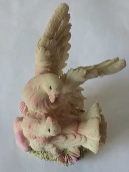 Пара керамических голубей  (Дубай)
