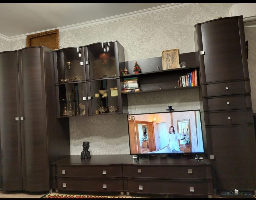 Продам стенку  "Оливия"