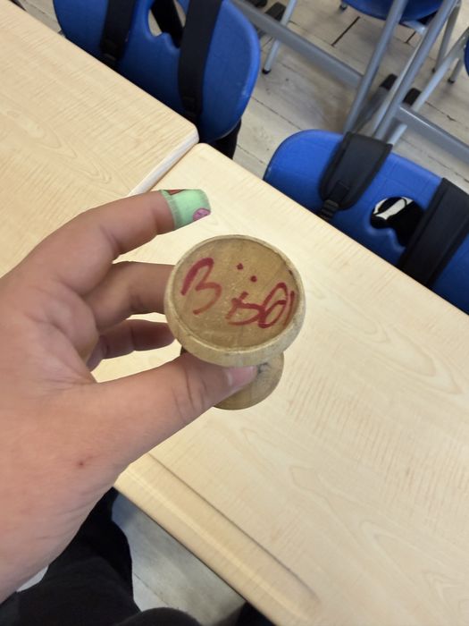 Cupe de krom glass semnate de bisoi si doamna mihaela