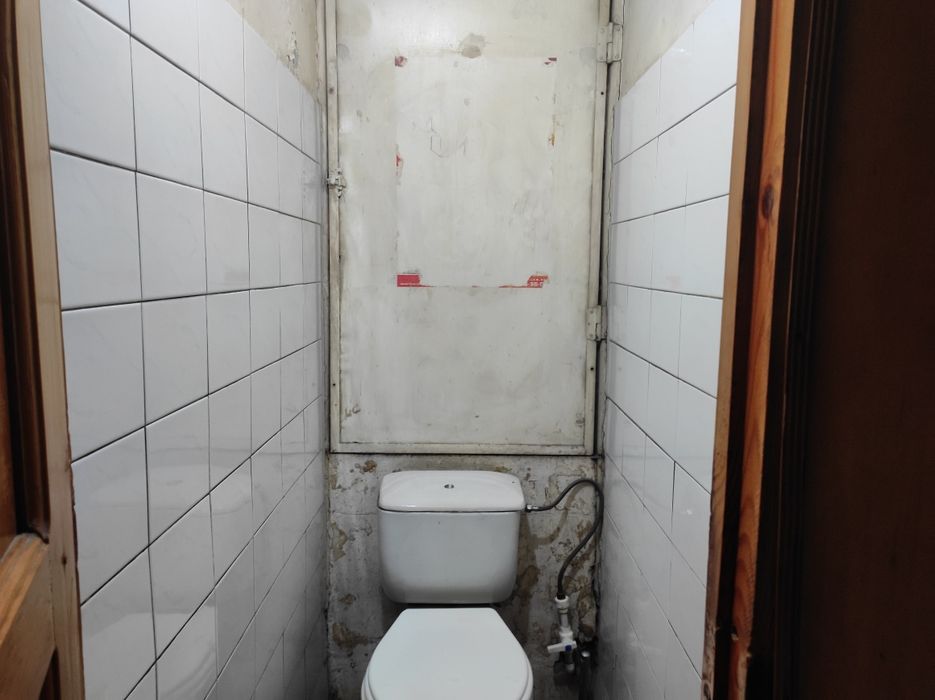 Сергели 1 мавзеда 3 хонали кв. ижарага берилади 400 у.е.