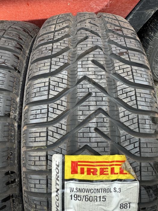 Set 2 anvelope 195 60 r15 pirelli de iarna