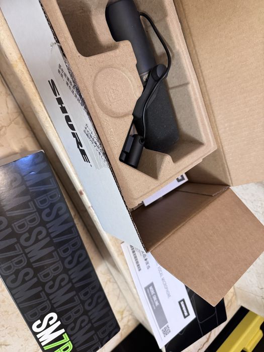 Shure SM7B – Microfon dinamic cardioid profesional pentru voce