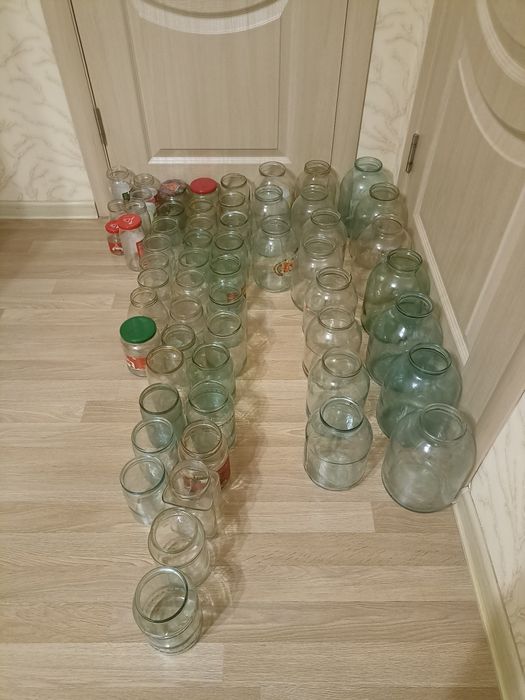 Продам банки 3, 2, 1, 05, и.т.д